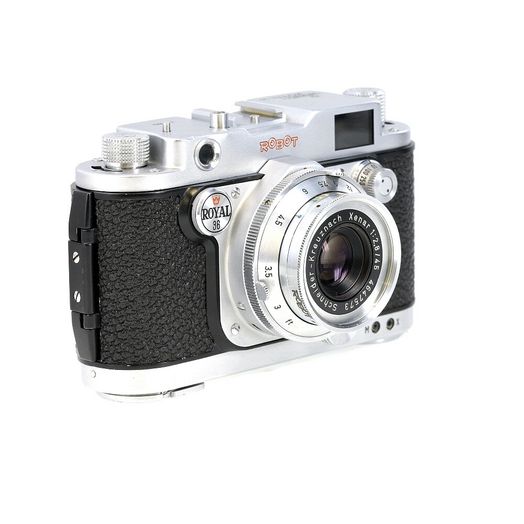 Robot Royal 36 35mm Camera, Chrome with 45mm f/2.8 Xenar Lens