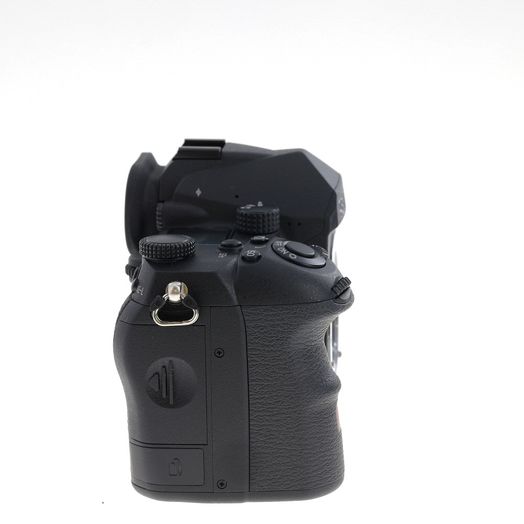 Pentax K-3 Mark III Monochrome DSLR Camera Body, Black {25.7MP}