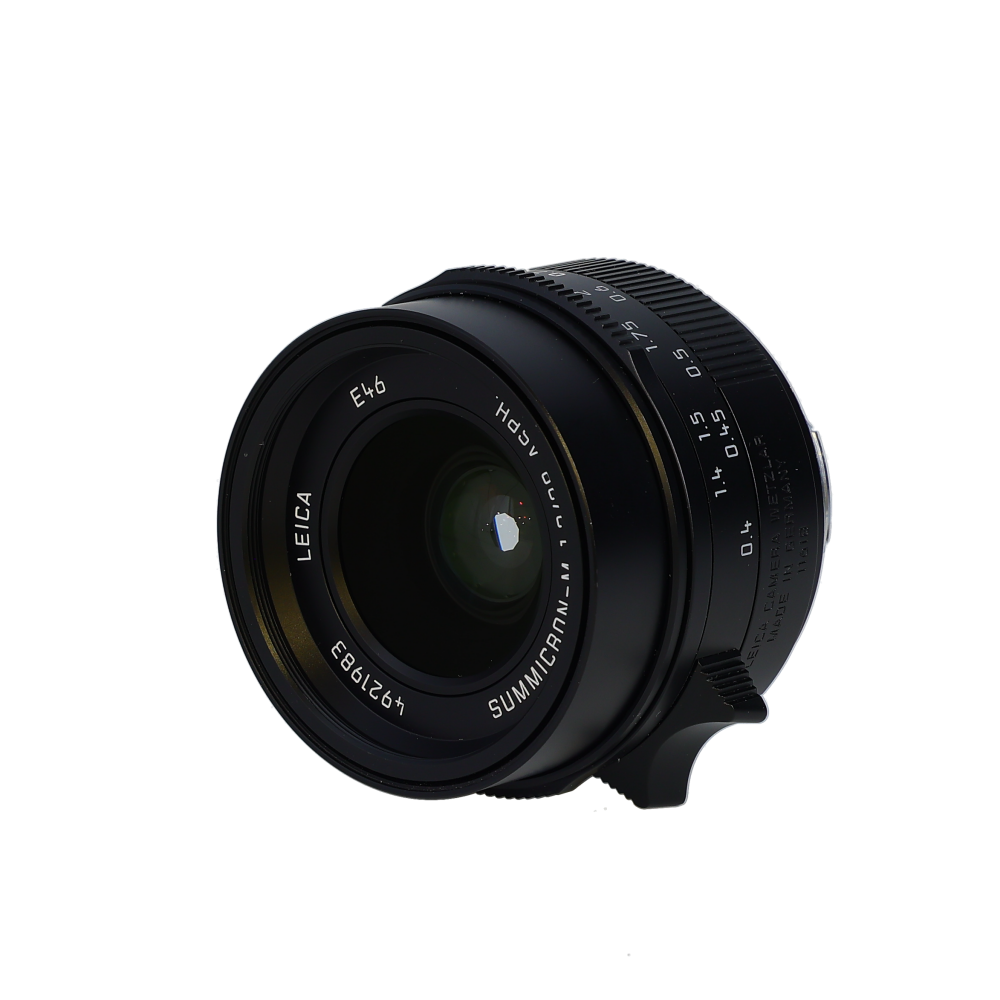 Leica 28mm f/2 Summicron-M ASPH. M-Mount Lens with Built-In Hood, Black Anodized, 6-Bit 11618