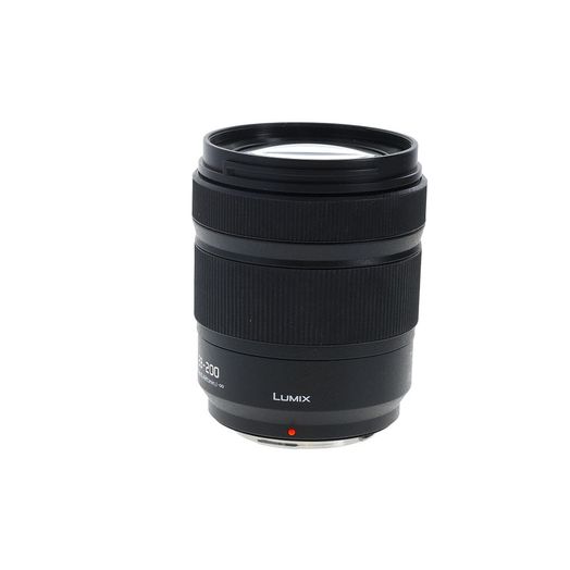 Panasonic Lumix S 28-200mm f/4-7.1 Macro O.I.S. Full-Frame