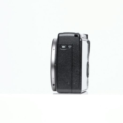 Ricoh GR III Digital Camera with 18.3mm f/2.8 Lens, Black with