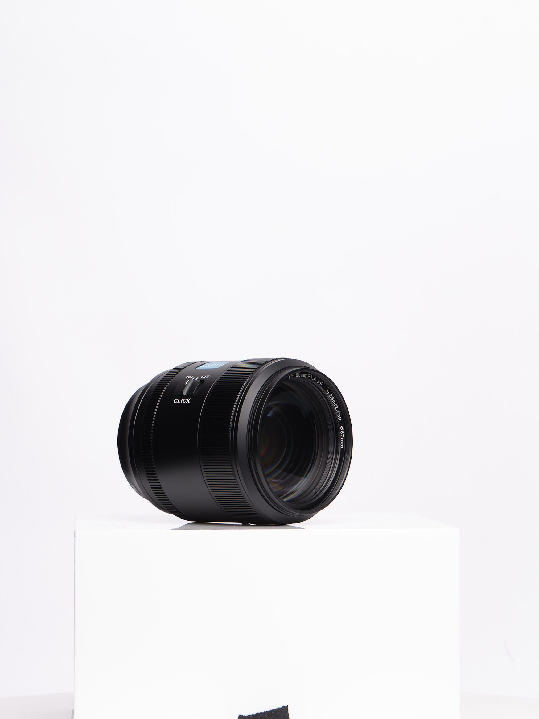 Sirui 85mm f/1.4 Autofocus Lens
