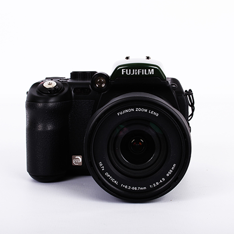 Fujifilm FinePix IS-1 Infrared Digital (4/AA)