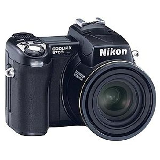 Nikon Coolpix 5700 Digital Camera, Black {5MP}